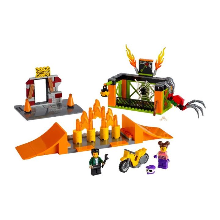 купить Конструктор LEGO City Парк каскадёров в Алматы