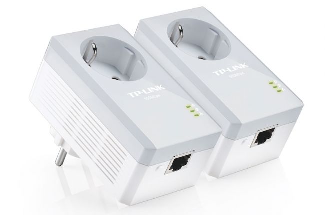 купить Сетевой адаптер Powerline Tp-Link TL-PA4010P KIT <AV600 AC Pass Through 2-Pack Kit, до 600Mbps, HomePlug AV, Ethernet Port 10/100Mbps, комплект из 2-х адаптеров> в Алматы