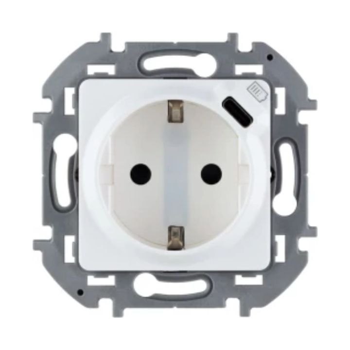 купить Розетка 2К+З16А 250В с зарядкой&nbsp;USB C 1.5А 5В Legrand, Inspiria 673770 белый в Алматы