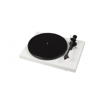 купить PRO-JECT Проигрыватель пластинок Debut Carbon DC 2M Red Белый EAN:9120050435957 в Алматы фото 1
